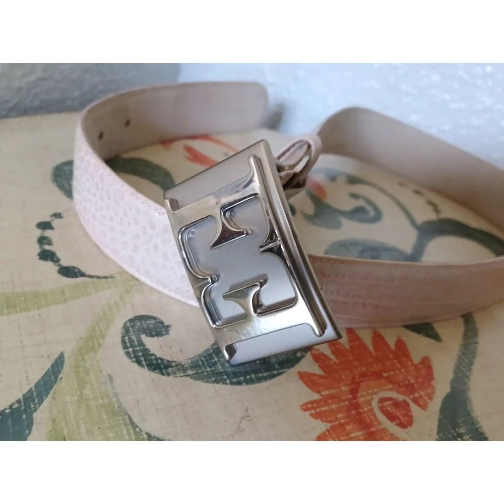 VTG ESCADA IVORY PINK HUE LEATHER SIZE 40 BELT W/ SILVER METAL E BUCKLE ITALY